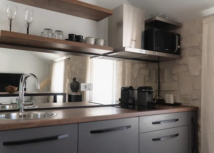 Kalavanda Apartment